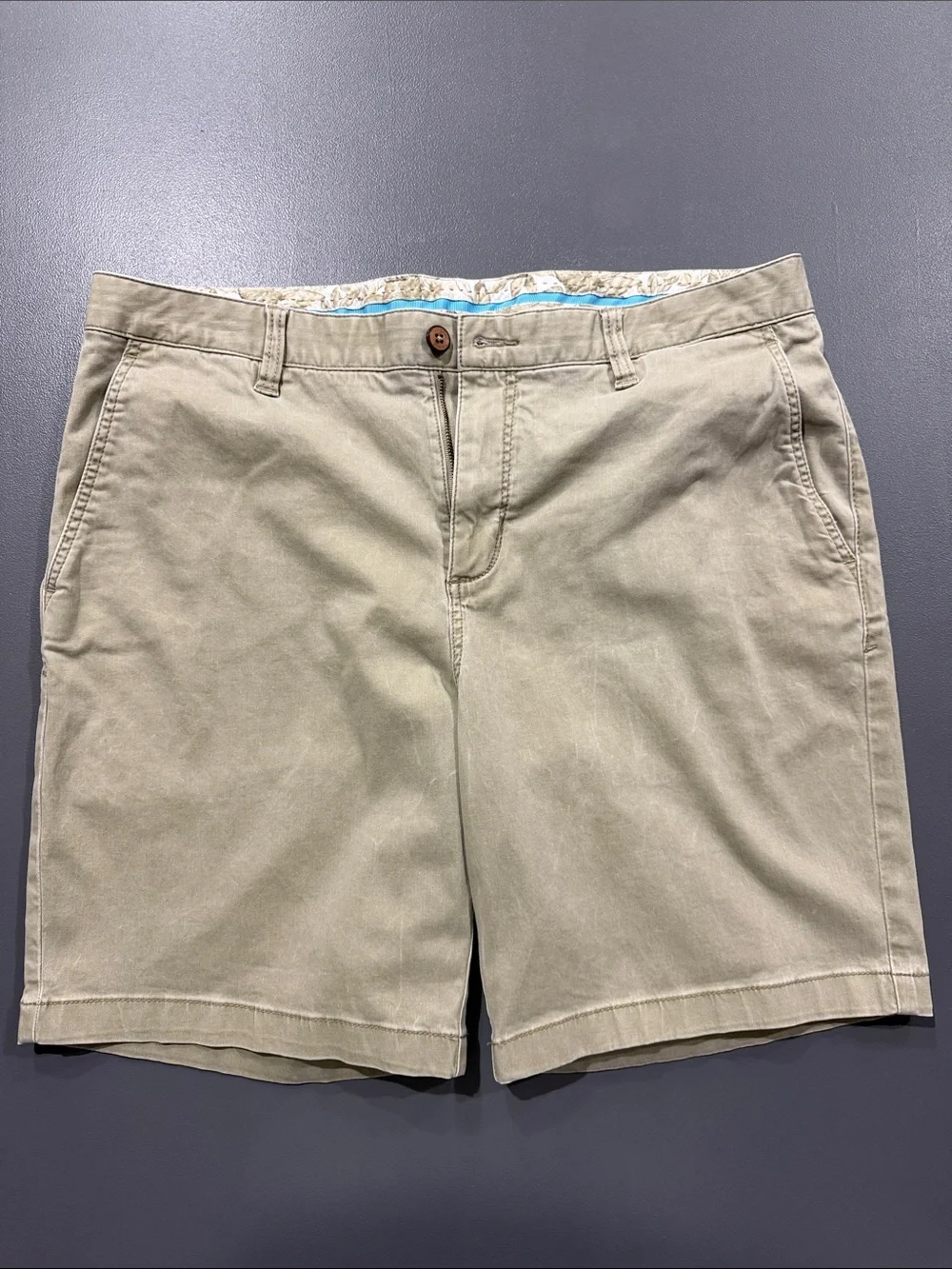 Tommy Bahama Men's Flat Front Khaki Shorts